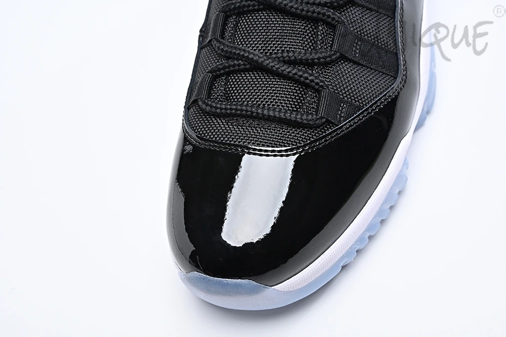 Air Jordan 11 Low "Space Jam" Reps