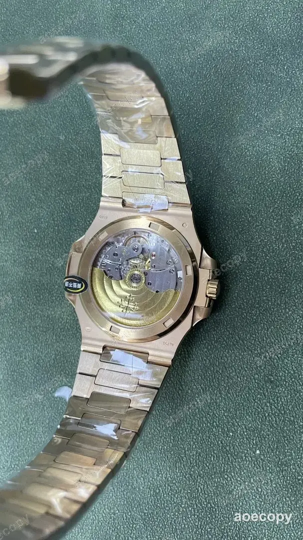 人気モデル パテック・フィリップ ノーチラス ローズゴールド ウォッチ N級品 5711R No.0005