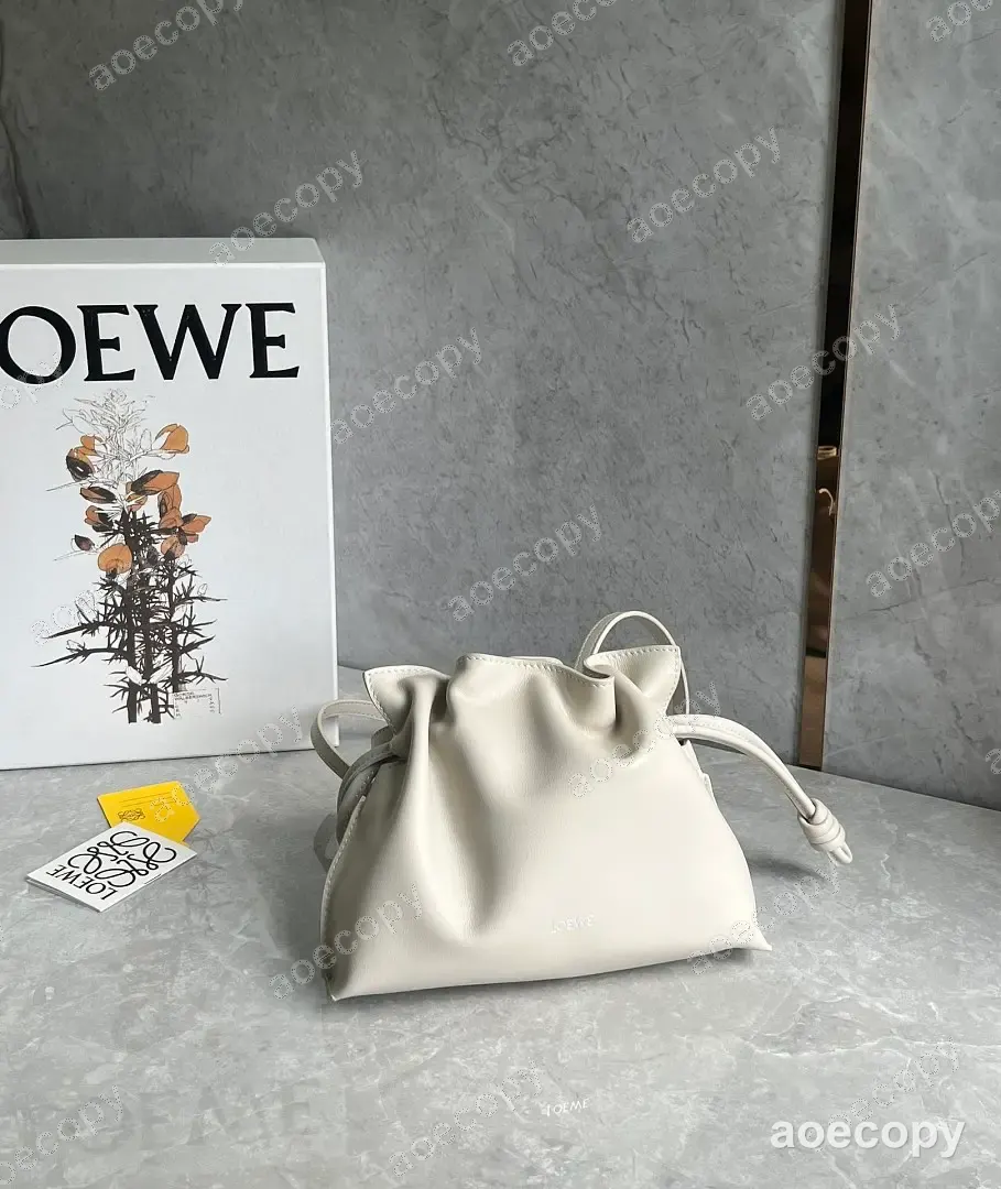 大人気★ ロエベ バッグ N級品 No.0022