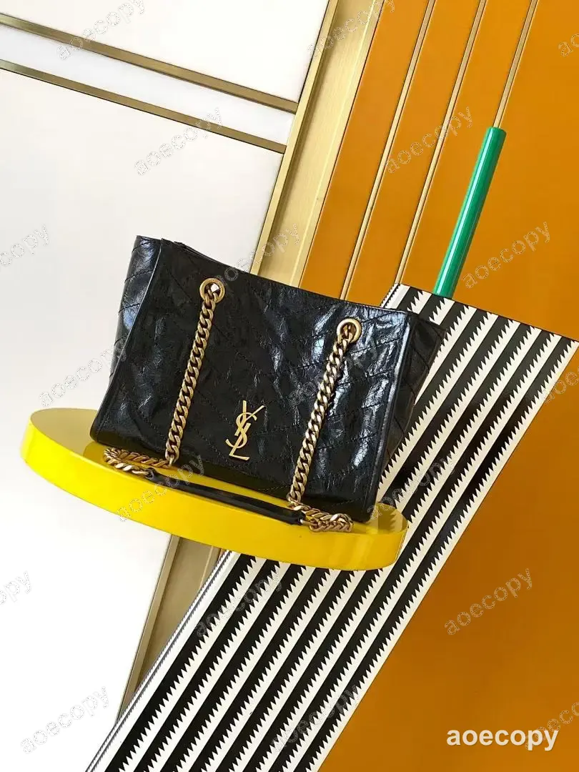 可愛い サンローラン バッグ 偽物 213564 No.0716