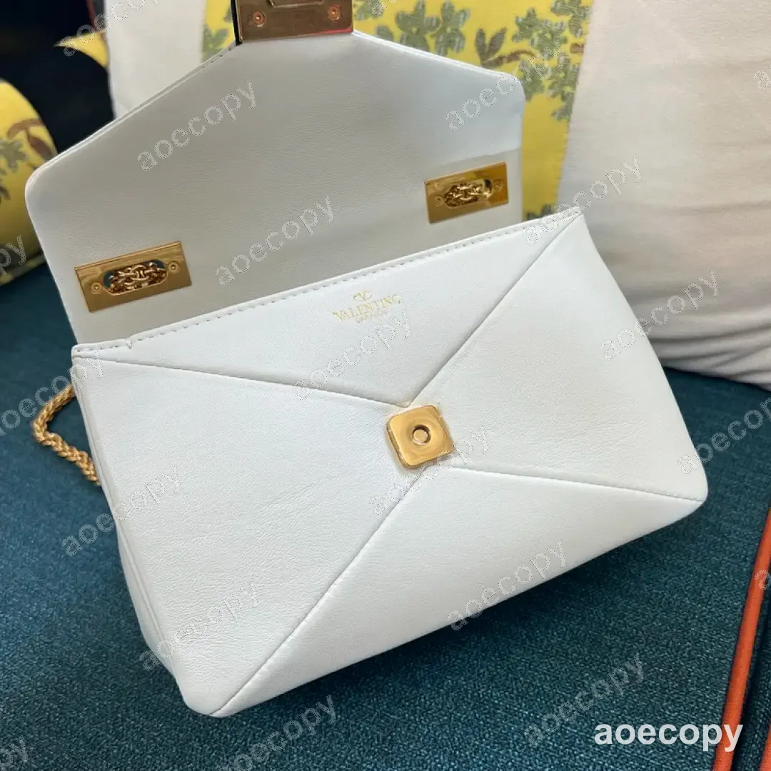 可愛い ヴァレンティノ バッグ スーパーコピー 00376BB2 No.0375