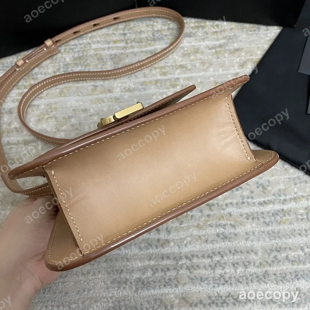 激安 サンローラン ショルダーバッグ 偽物 668809 No.0591