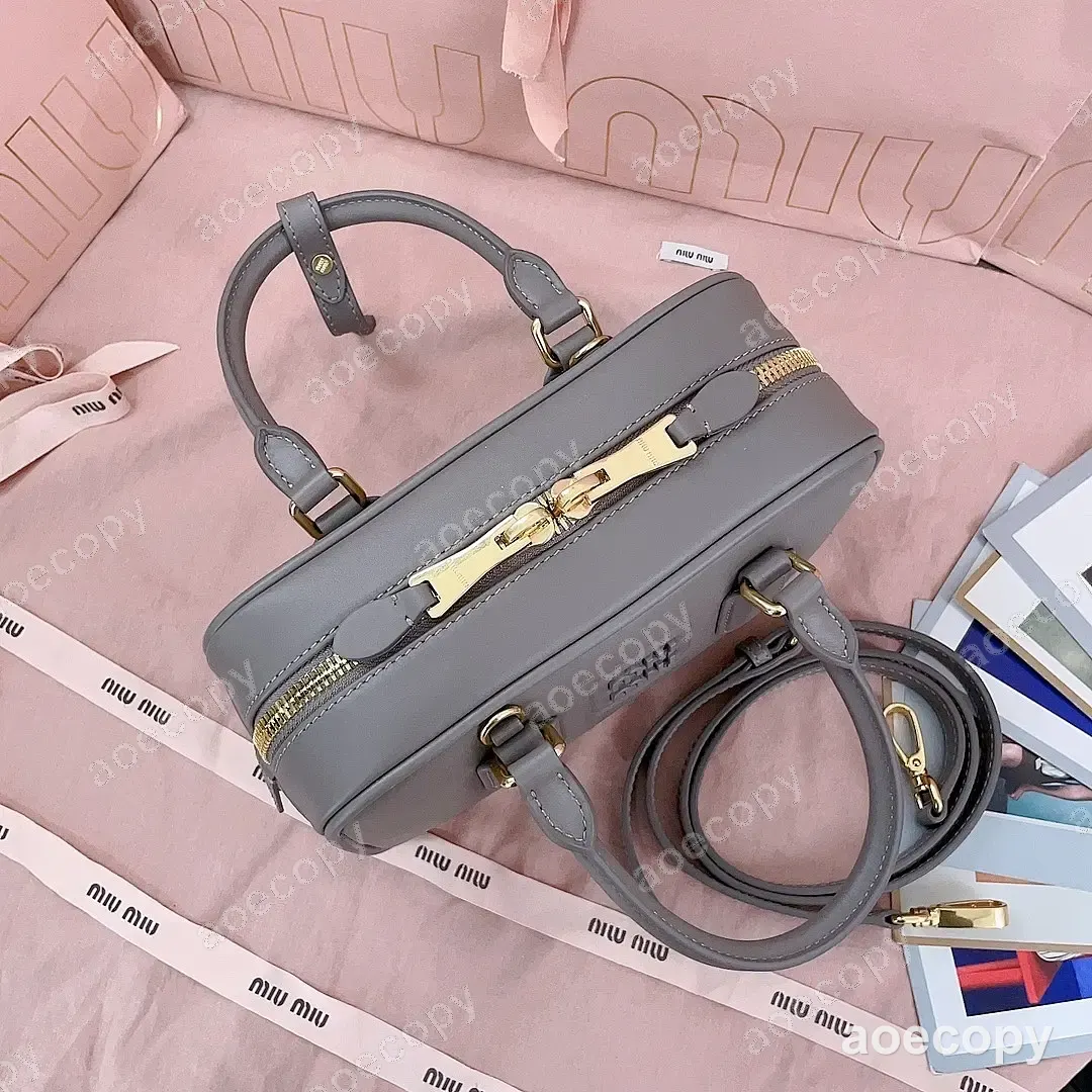 大人気★ ミュウミュウ バッグ N級品 No.0140