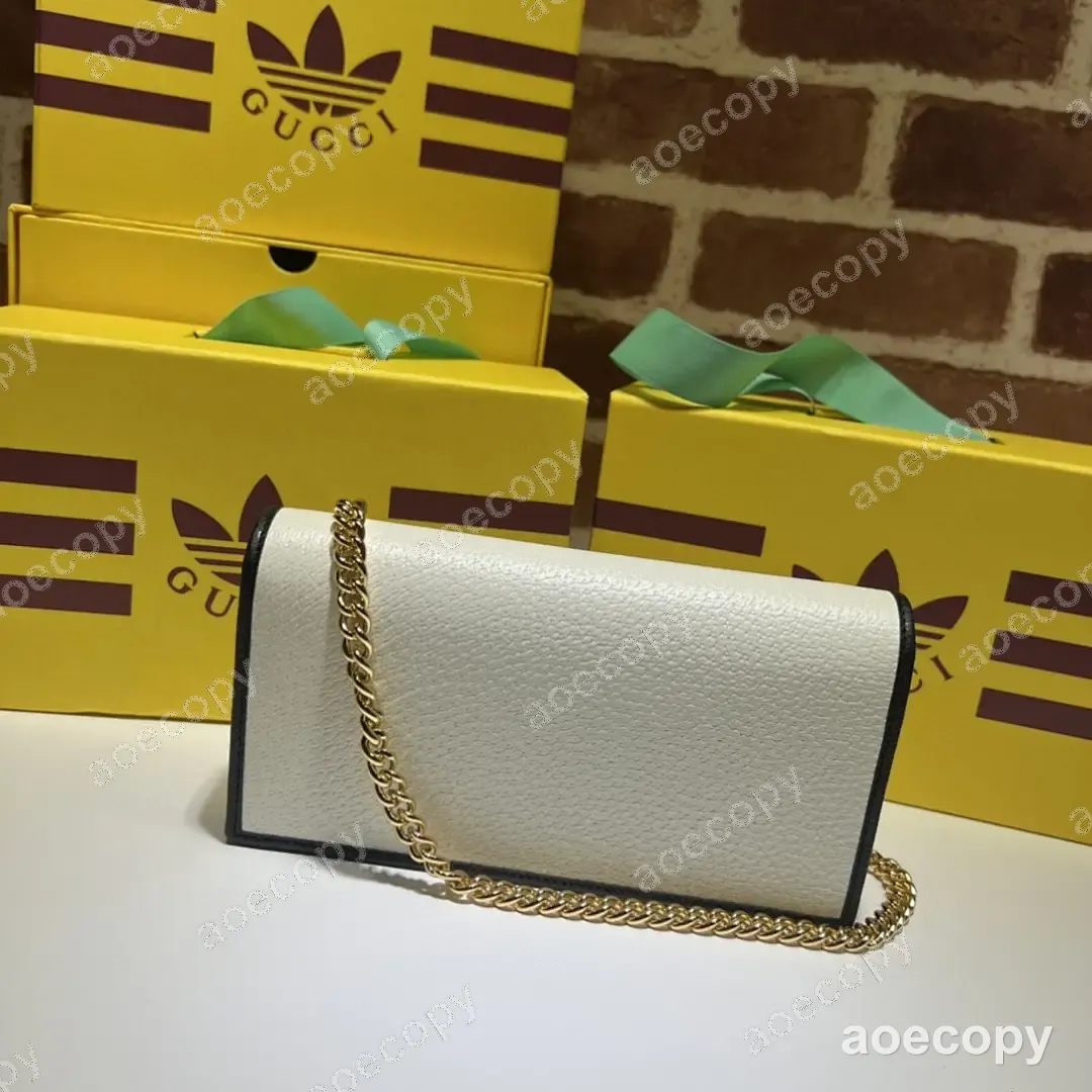 大人気★ グッチ チェーン チェーンウォレット N級品 621892AD No.0242