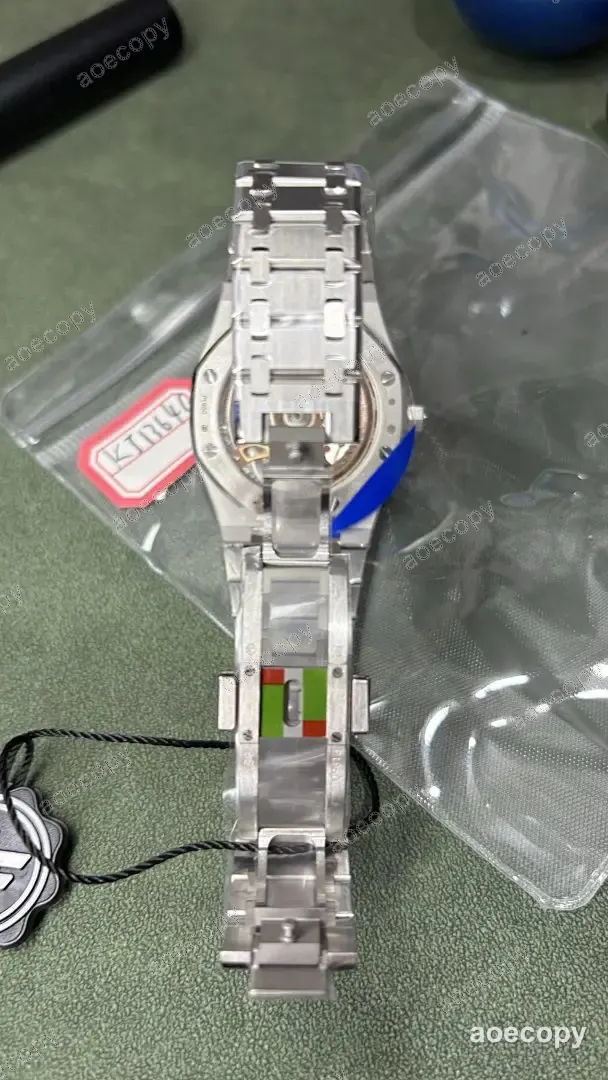 人気モデル オーデマ・ピゲ ロイヤルオーク ブルー ウォッチ スーパーコピー KJ1364G No.0028