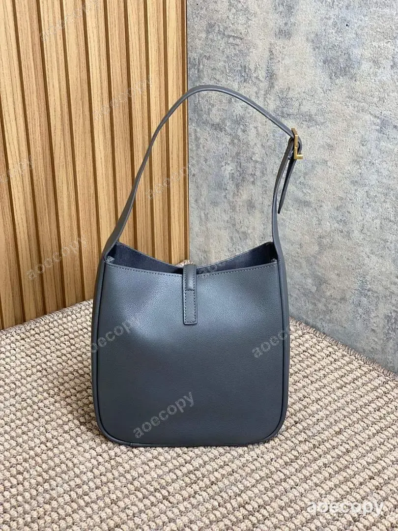 可愛い新作 サンローラン ショルダーバッグ N級品 713938A No.0525