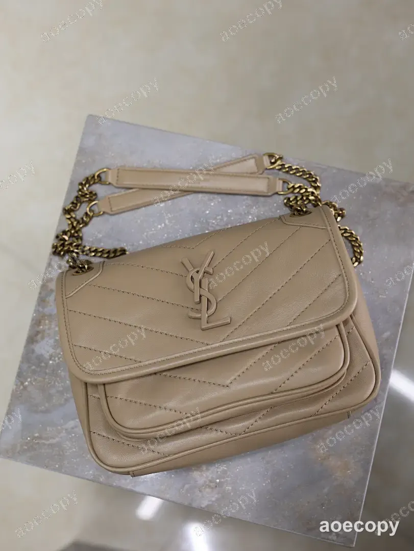 大人気★ サンローラン バッグ スーパーコピー 213552 No.0704