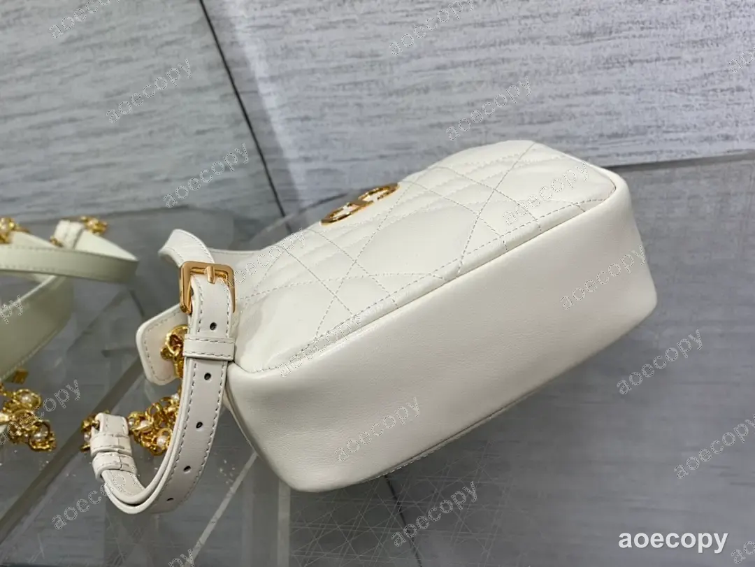可愛い ディオール バッグ スーパーコピー 19X13X4 No.0407