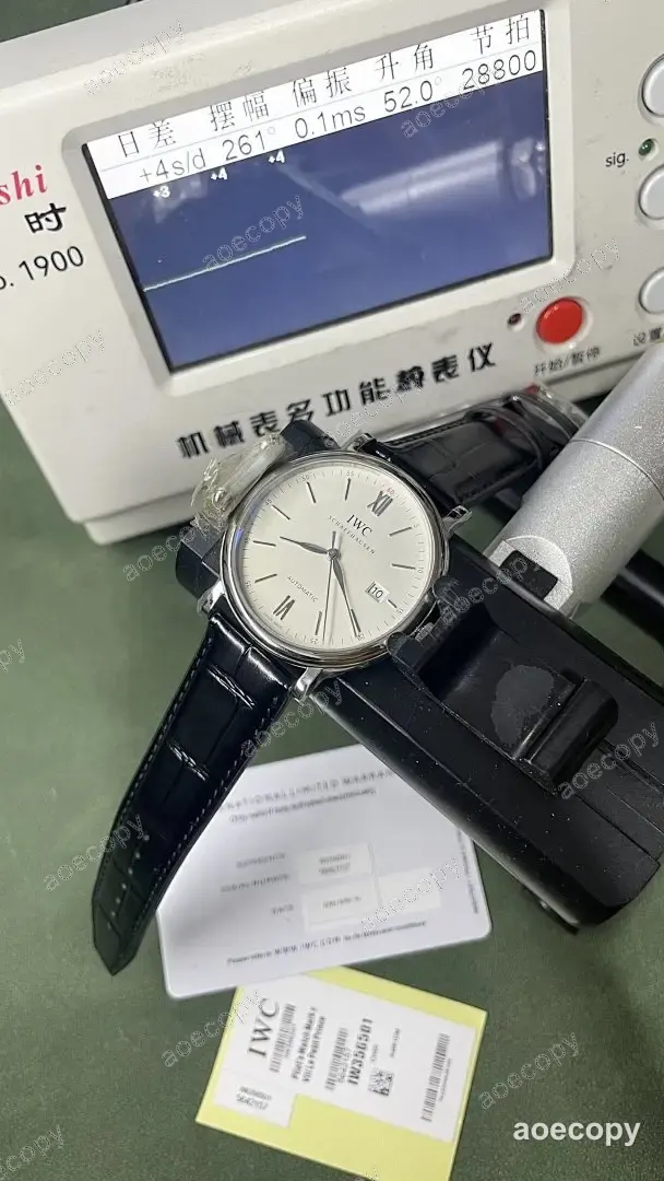 人気モデル アイ・ダブリュー・シー ホワイト ウォッチ N級品 2892 No.0012
