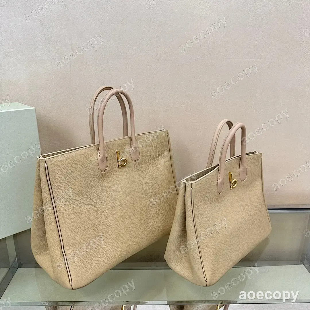 可愛い新作 バーバリー バッグ コピー 01064E60 No.0088