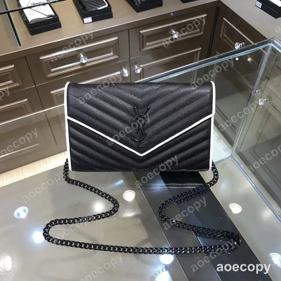 大人気★ サンローラン ショルダーバッグ スーパーコピー 377828BH No.0638